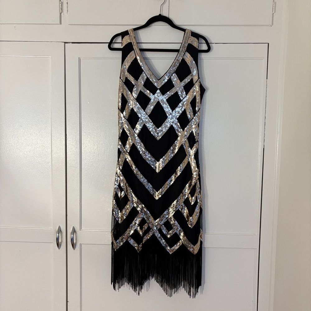 Black and Silver/Gold Flapper Sequin Dress - Halloween